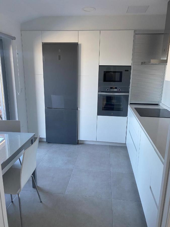 Atico Noa Con Terraza Y Parking Apartment Pontevedra Exterior photo