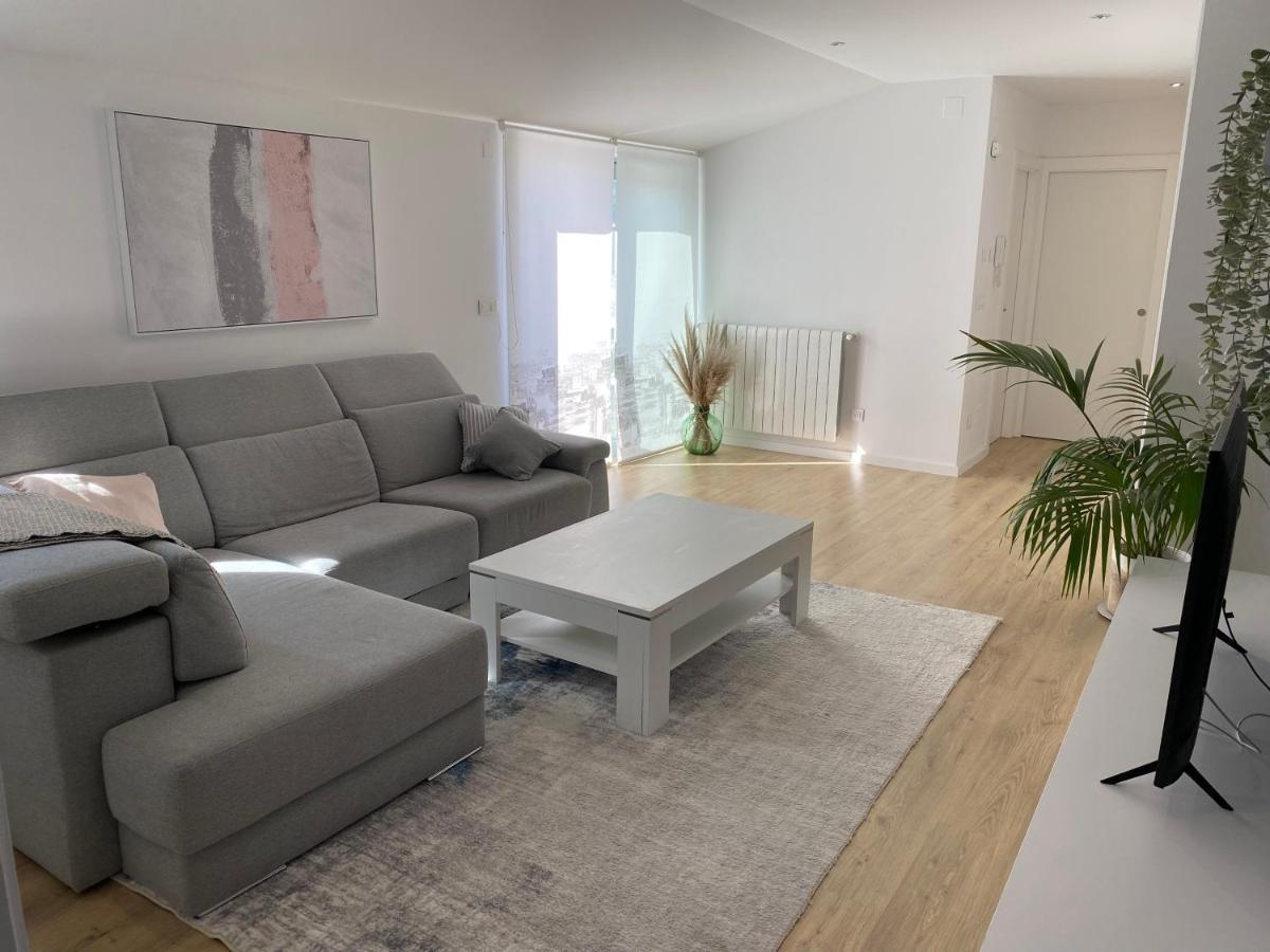Atico Noa Con Terraza Y Parking Apartment Pontevedra Exterior photo